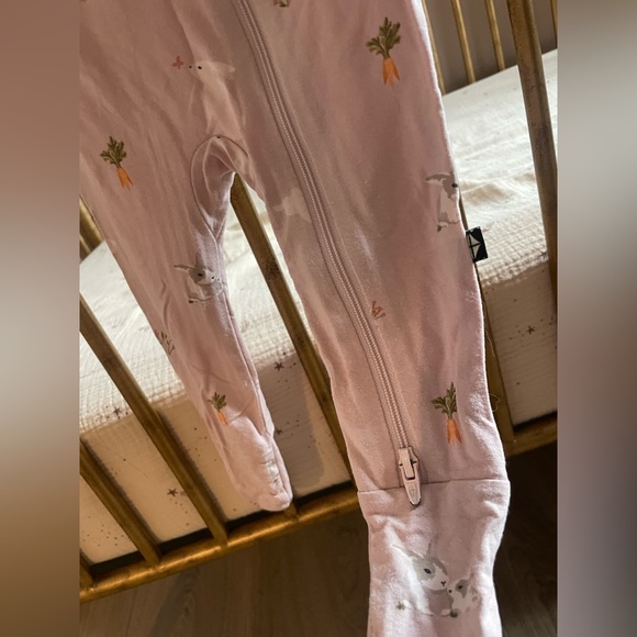 Kyte Baby Zipper PJ Easter Aloe Chick (green chicks)&Blush Rabbit (pink bunnies) - Picture 15 of 15